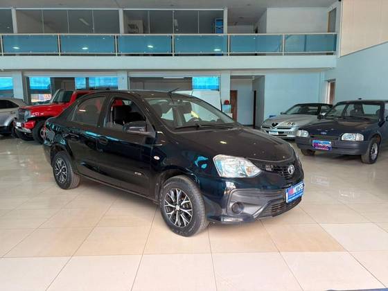 TOYOTA ETIOS 1.5 PLATINUM 16V FLEX 4P AUTOMÁTICO